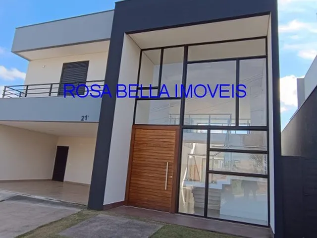 Imagem: A casa possui 3 Dormitórios, 3 Suítes, 2 Banheiros, 3