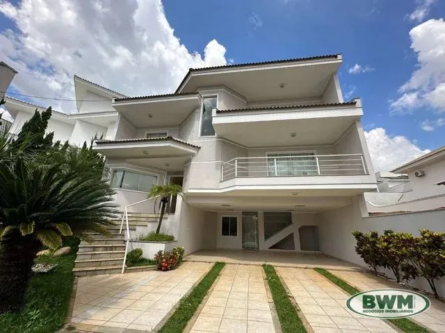 Imagem: A casa em condomínio possui 3 Dormitórios, 4 Banheiros, 5