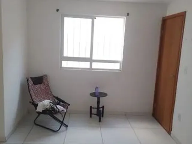 Imagem: O apartamento possui 2 Dormitórios, 1 Banheiro, 1 Vaga na