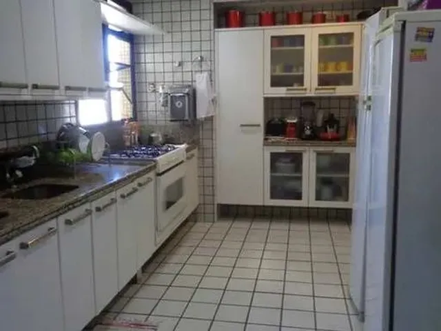 Imagem: O apartamento possui 4 Dormitórios, 3 Suítes, 4