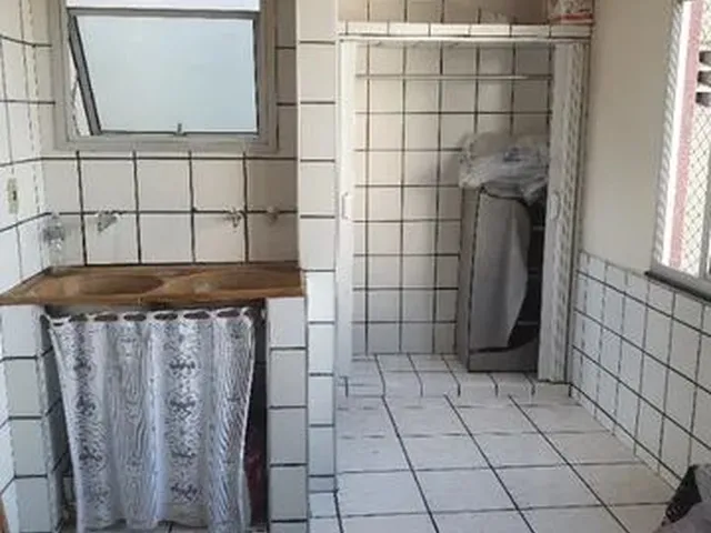 Imagem 2: Aluguel de Casa em Maruípe com Dois Quartos (Sendo Uma Suíte). 01 Vaga de Garagem
