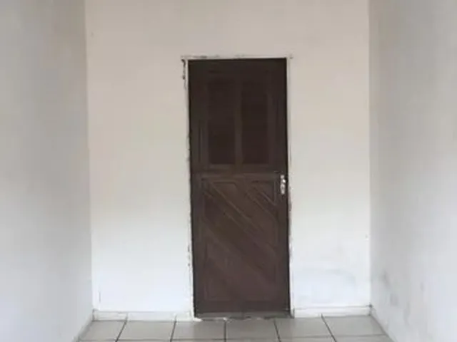 Imagem 6: Casa Igapó 2Q,Cz,Wc, Sala, 2Wc(Suíte), A. Serv, Garagem Coberta e Quintal Amplo