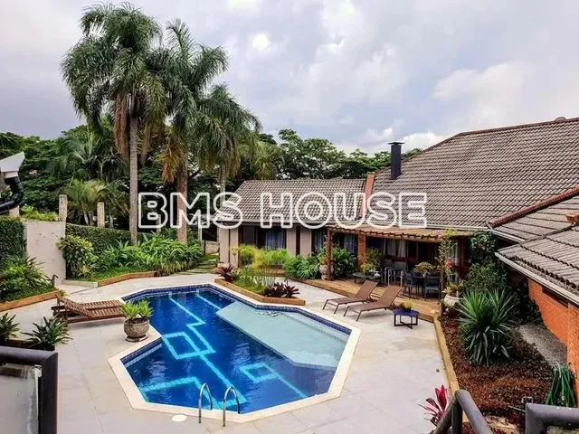 Imagem: A casa possui 5 Dormitórios, 5 Suítes, 5 Banheiros,