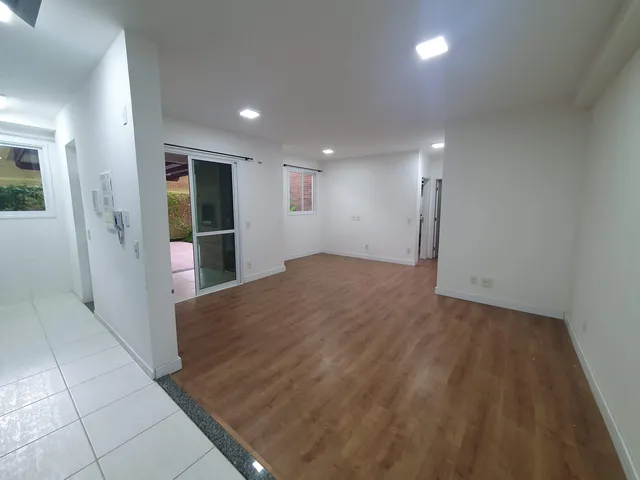 Imagem: O apartamento possui 2 Dormitórios, 1 Suíte, 2 Banheiros,