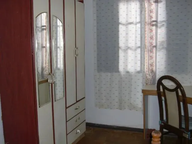 Imagem: Alugo Quarto Mobiliado para Rapazes