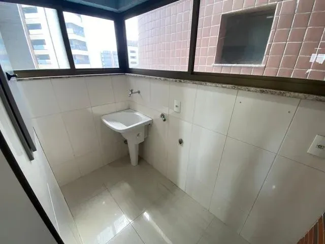 Imagem 12: Apartamento com 2 Dormitórios para Alugar, 78 M² por R$ 2.531,84/Mês - Meireles