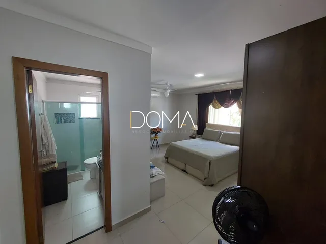Imagem 11: Casa com fino acabamento no segundo andar (linear