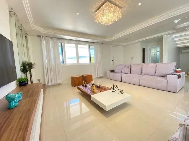 Imagem 3: Casa para Aluguel com 420 Metros Quadrados com 4 Quartos em Jurerê - Florianópolis - Sc