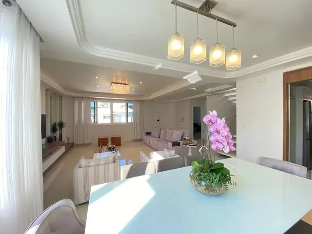Imagem 4: Casa para Aluguel com 420 Metros Quadrados com 4 Quartos em Jurerê - Florianópolis - Sc