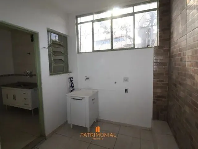 Imagem 2: Casa para Aluguel, 2 Quartos, 1 Vaga, Jardim dos Comerciários - Belo Horizonte/Mg