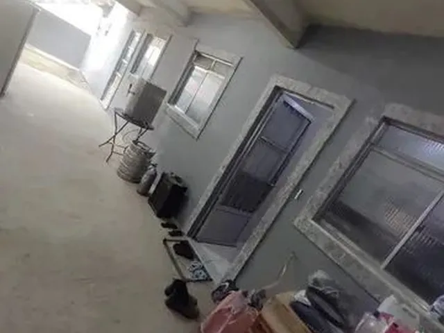 Imagem: Casa 2 Qtos, Sendo 1 Suíte - Não Paga