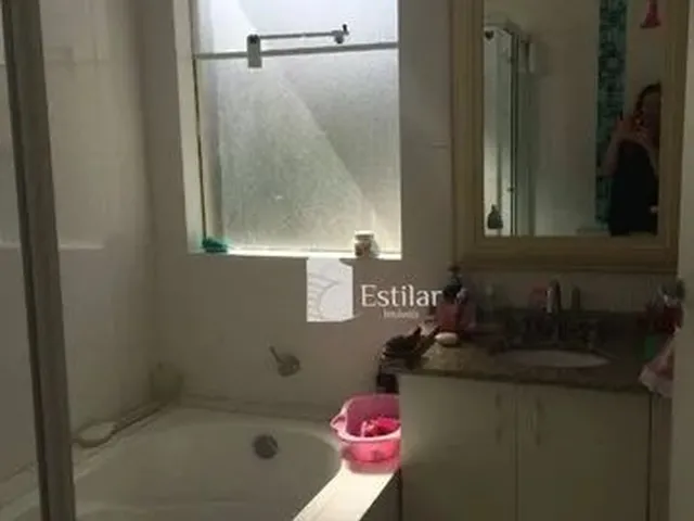 Imagem 3: Sobrado com 04 Quartos (02 Suítes) e 02 Vagas no Hauer, Curitiba