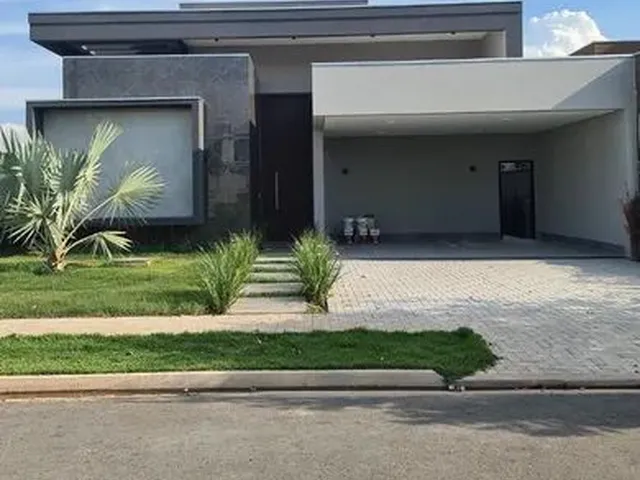 Imagem: Casa À Venda no Bairro Ribeirão do Lipa