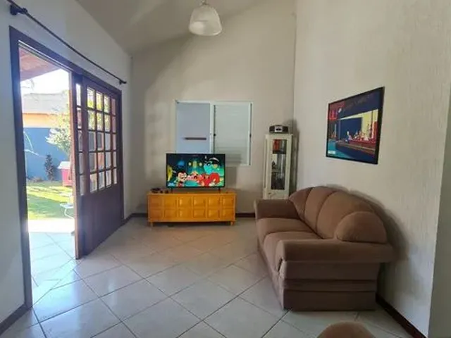 Imagem 3: Casa para Aluguel Tem 120 Metros Quadrados com 3 Quartos Sendo 1 Externo em Daniela - Flor