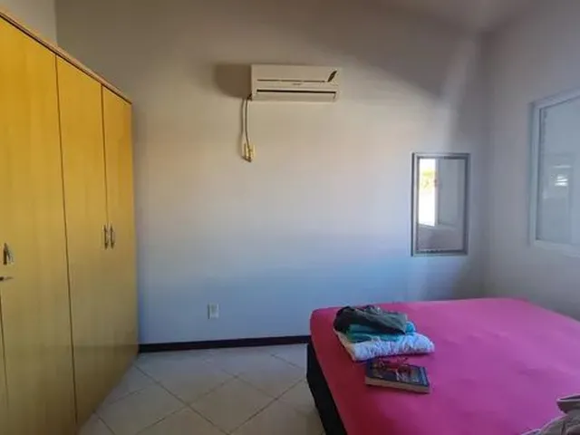 Imagem 13: Casa para Aluguel Tem 120 Metros Quadrados com 3 Quartos Sendo 1 Externo em Daniela - Flor