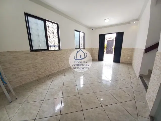 Imagem 9: Casa para Venda em Itapuã, Casa 3 Quartos (Suítes), Solta, Espaçosa, Rua Tranquila