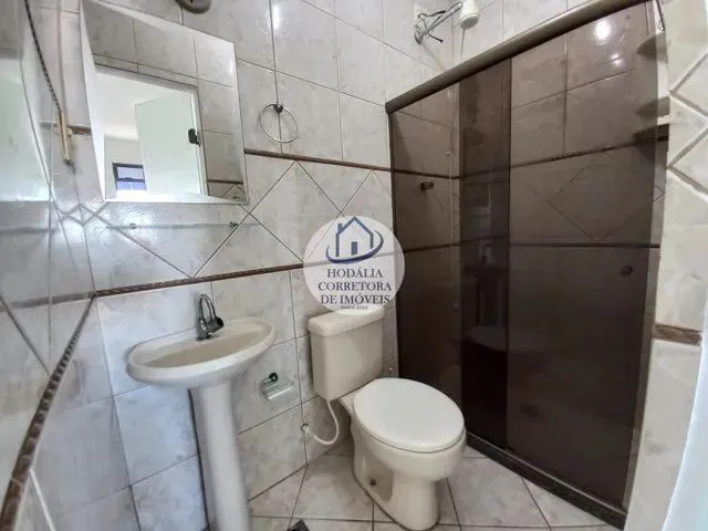 Imagem 11: Casa para Venda em Itapuã, Casa 3 Quartos (Suítes), Solta, Espaçosa, Rua Tranquila