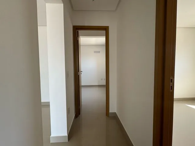 Imagem 5: Apartamento de Luxo com 3 Suítes e 2 Vagas de Garagem no Setor Bueno - Goiânia-GO