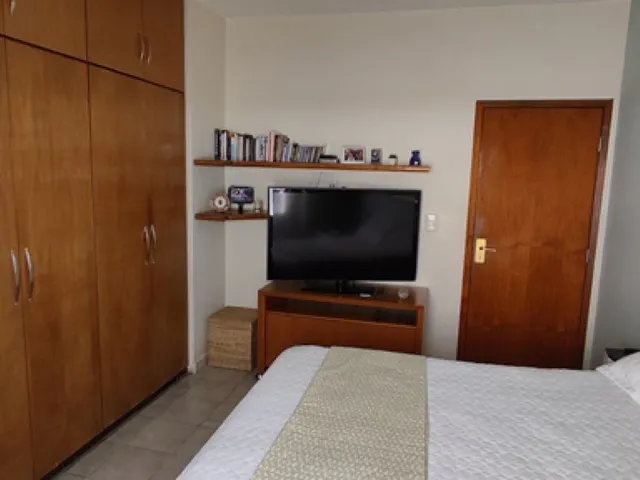 Imagem 2: Imóvel de luxo no coração de Goiânia: Residência de alto padrão com 4 quartos, 4