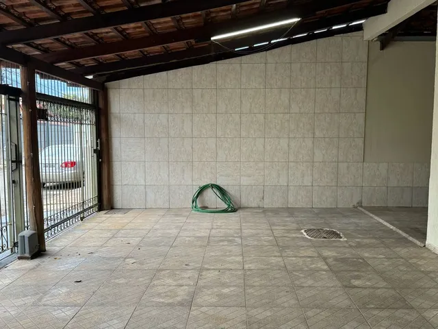 Imagem 12: Imperdível casa à venda no Setor Bueno em Goiânia-GO: 3 quartos, 1 suíte, 2 salas, 3