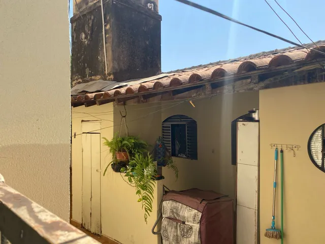 Imagem 3: Imperdível casa à venda no Setor Bueno em Goiânia-GO: 3 quartos, 1 suíte, 2 salas, 3