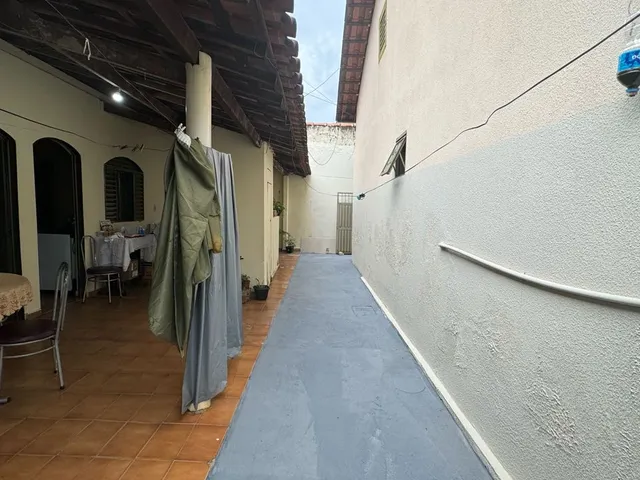 Imagem 13: Imperdível casa à venda no Setor Bueno em Goiânia-GO: 3 quartos, 1 suíte, 2 salas, 3