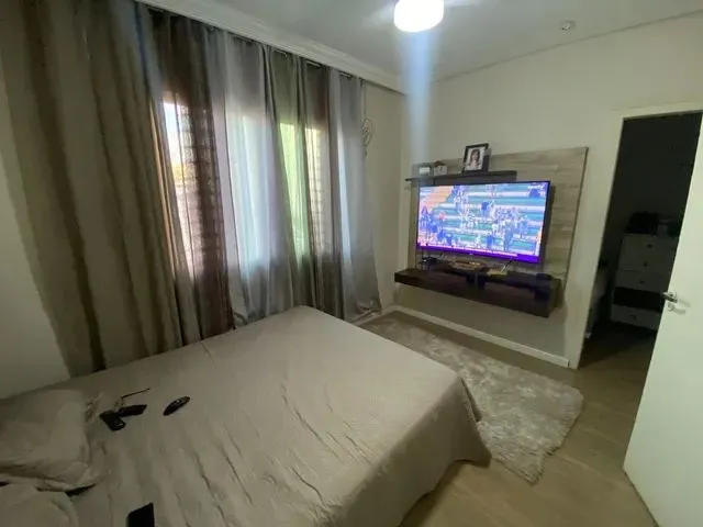 Imagem 3: Casa com 4 Dormitórios À Venda em Contagem