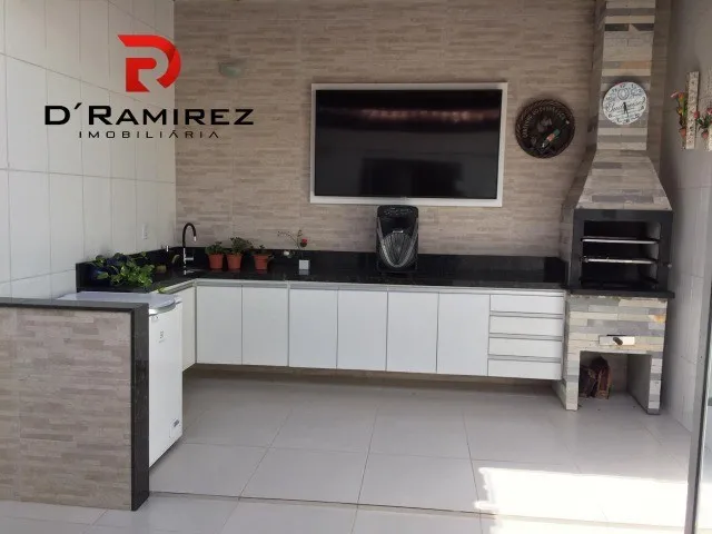 Imagem: Vendo Casa - Reformada - Fino Acabamento