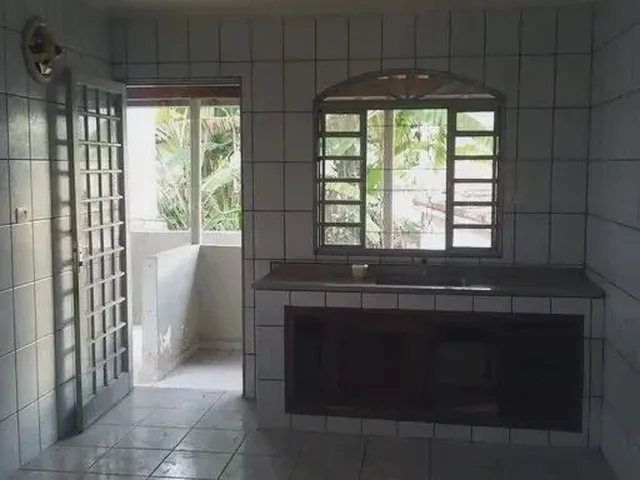 Imagem 3: Casa para Venda Possui 120 Metros Quadrados com 3 Quartos em Jurunas - Belém - Pa