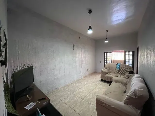 Imagem 4: Vendo Casa de 3 Quartos em Samambaia Sul na Laje.