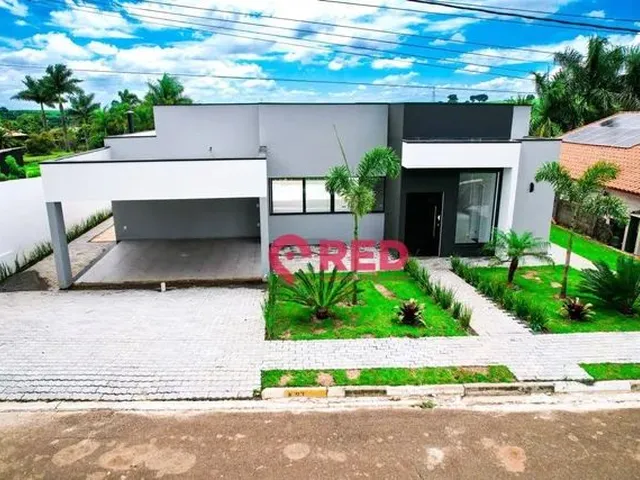 Imagem: Casa com 2 Dormitórios À Venda, 200 M²