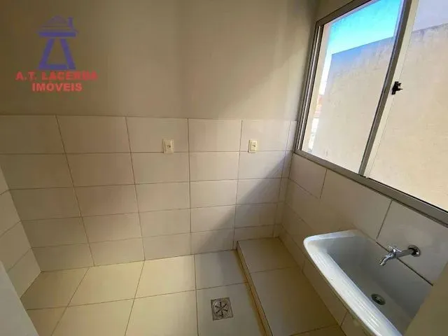 Imagem 7: Apartamento com 3 Dormitórios para Alugar, 80 M² por R$ 1.200,00/Mês - Funcionários