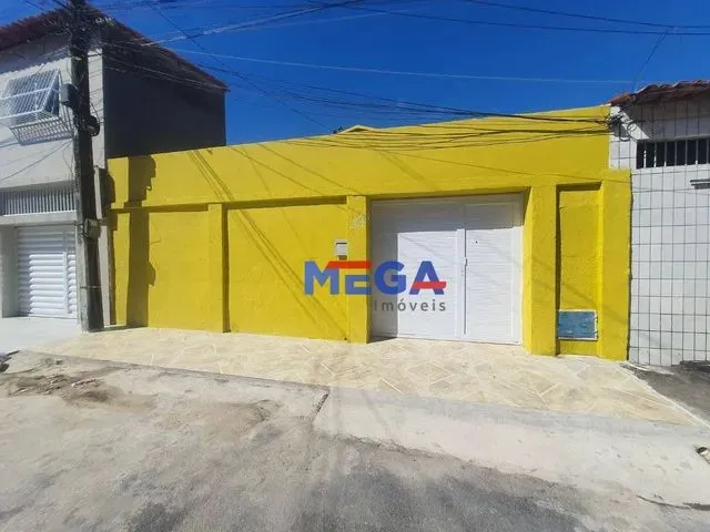 Imagem: Casa com 2 Quartos para Alugar no Bairro
