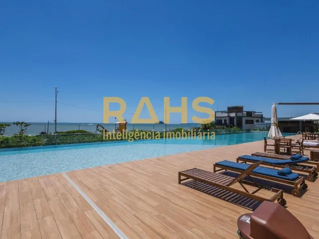 Imagem: O apartamento possui 4 Dormitórios, 1 Suíte, 3 Banheiros,