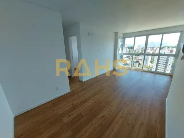 Imagem: O apartamento possui 2 Dormitórios, 1 Suíte, 2 Vagas na