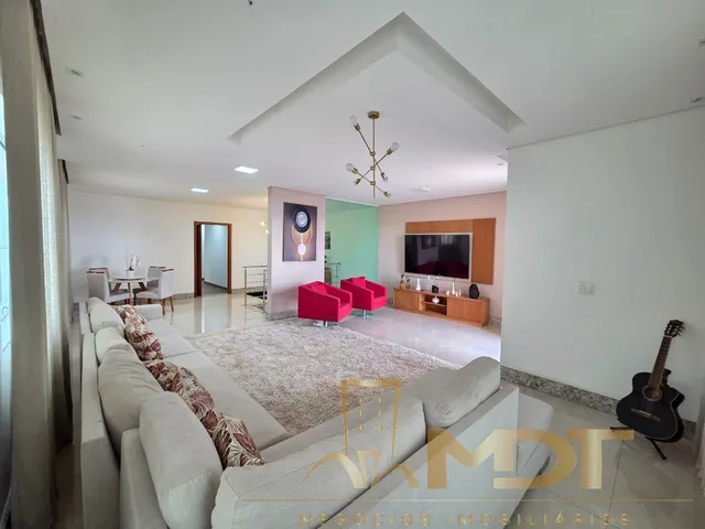 Imagem: Casa Triplex Alto Padrão 5 Quartos