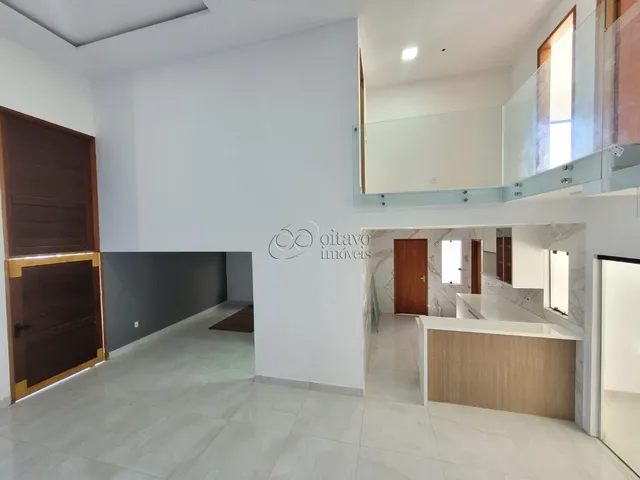 Imagem 1: EXCELENTE CASA NO VALE DOS CRISTAIS MODERNA COM ACABAMENTO SOFISTICADO