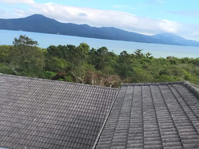 Imagem 2: Casa na praia da Daniela_ Oportunidade única