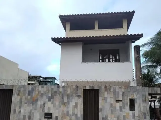 Imagem: Alugo Casa Solta de 4/4 em Stella Maris