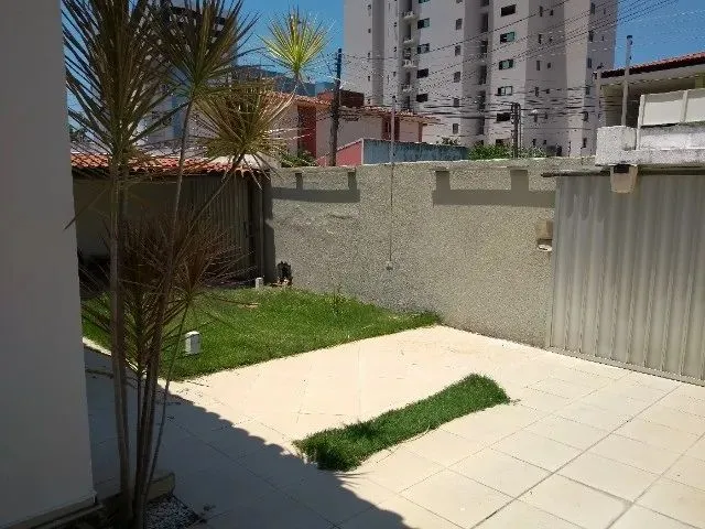 Imagem 4: Casa de Alto Padrão em Jatiuca