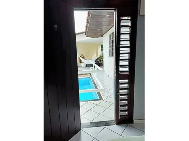 Imagem 9: Casa de Aluguel com 4 Suítes em Capim Macio