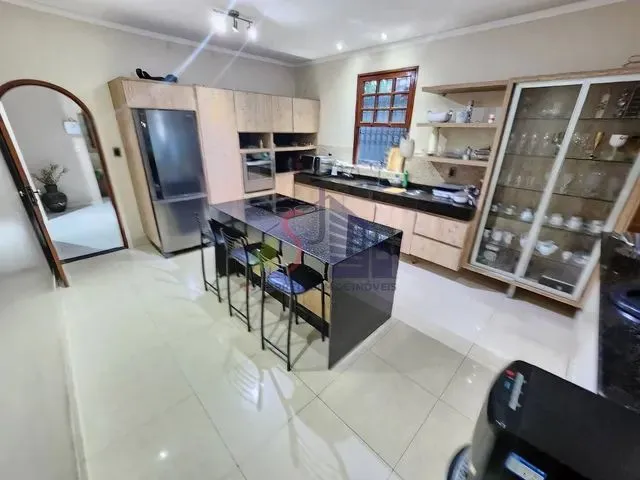 Imagem 6: Casa em Conjunto a Venda - 3 Suítes - Manaus-Am