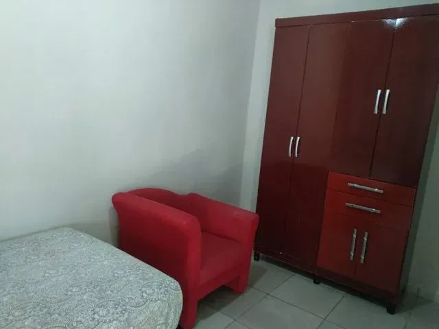 Imagem 2: Quarto Suíte Individual