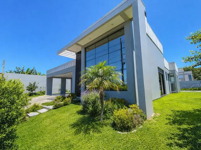 Imagem: Casa com Piscina a Venda em Farroupilha