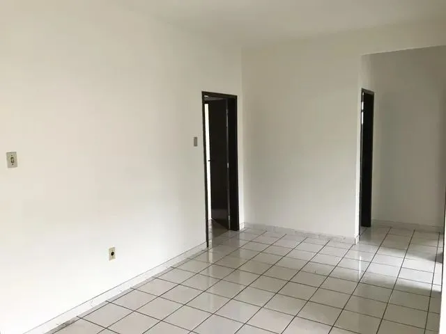 Imagem 2: Apartamento no Iririú com 2 Quartos para Locação, 65 M²