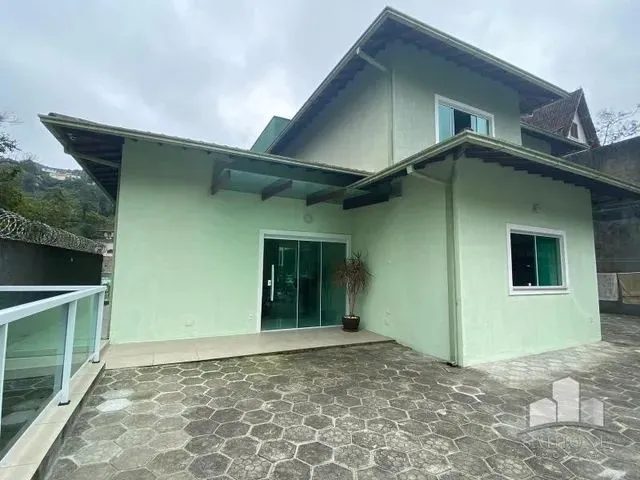 Imagem 1: Petrópolis - Casa Padrão - Quitandinha