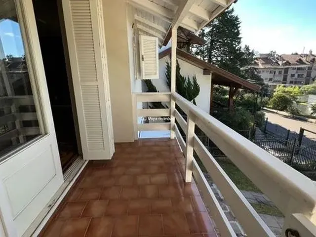 Imagem: Gramado - Casa Padrão - Planalto