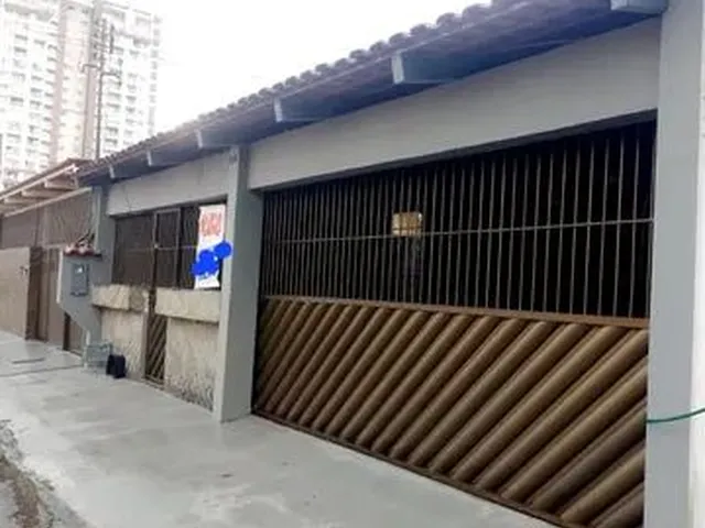Imagem 1: Casa para Fins Comercial e Residencial com 3 Quartos Sendo 1 Suíte, Ótima Localização