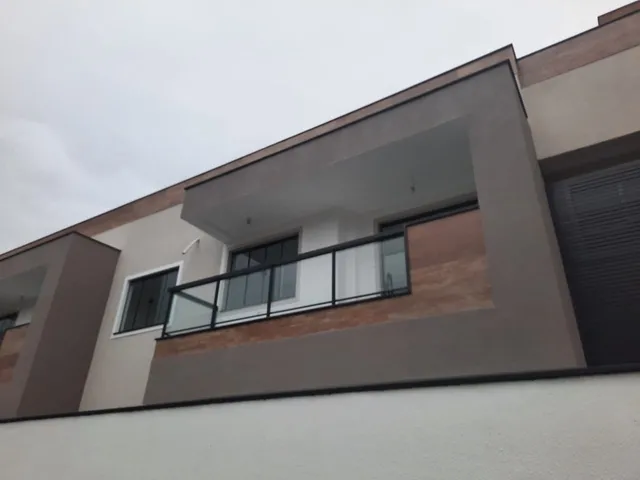 Imagem: O apartamento possui 2 Dormitórios, 1 Suíte, 2 Banheiros,