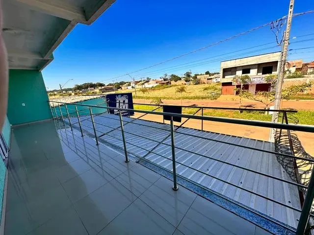 Imagem: Vendo Agio Sobrado É Uma Área Comercial
